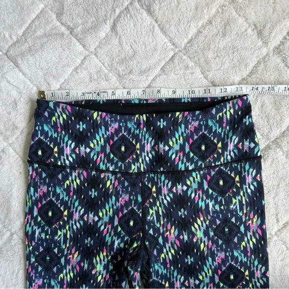 Victoria's Secret VSX SPORT | "Mayan Temple" Knockout Leggings | Size Medium - Picture 7 of 10